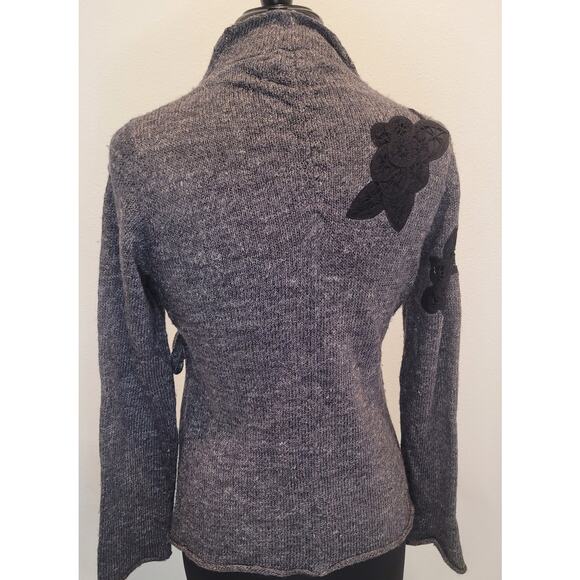 Elegant Anthropologie Moth Gray Lace Pane Tie-Front Sweater Wool Blend Jumper M - Picture 3 of 8
